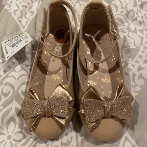 NWT - Girls’ Ankle Strap Flats - Toddler 8